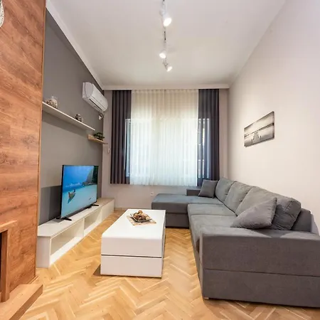 Apartment Downtown